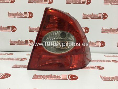 Piloto trasero derecho Ford Focus Sedan año 2005 a 2008 (Producto Reciclado)