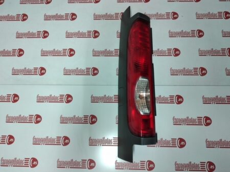 Piloto trasero izquierdo Renault Trafic 2006-2014 Opel Vivaro Nissan Primastar (Producto Reciclado) - Imagen 3