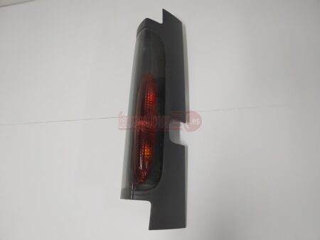 Piloto trasero derecho Renault Trafic 1 Puerta PORTON TRASERO 2001-2006 Opel Vivaro Nissan Primastar LLE251 - Imagen 3